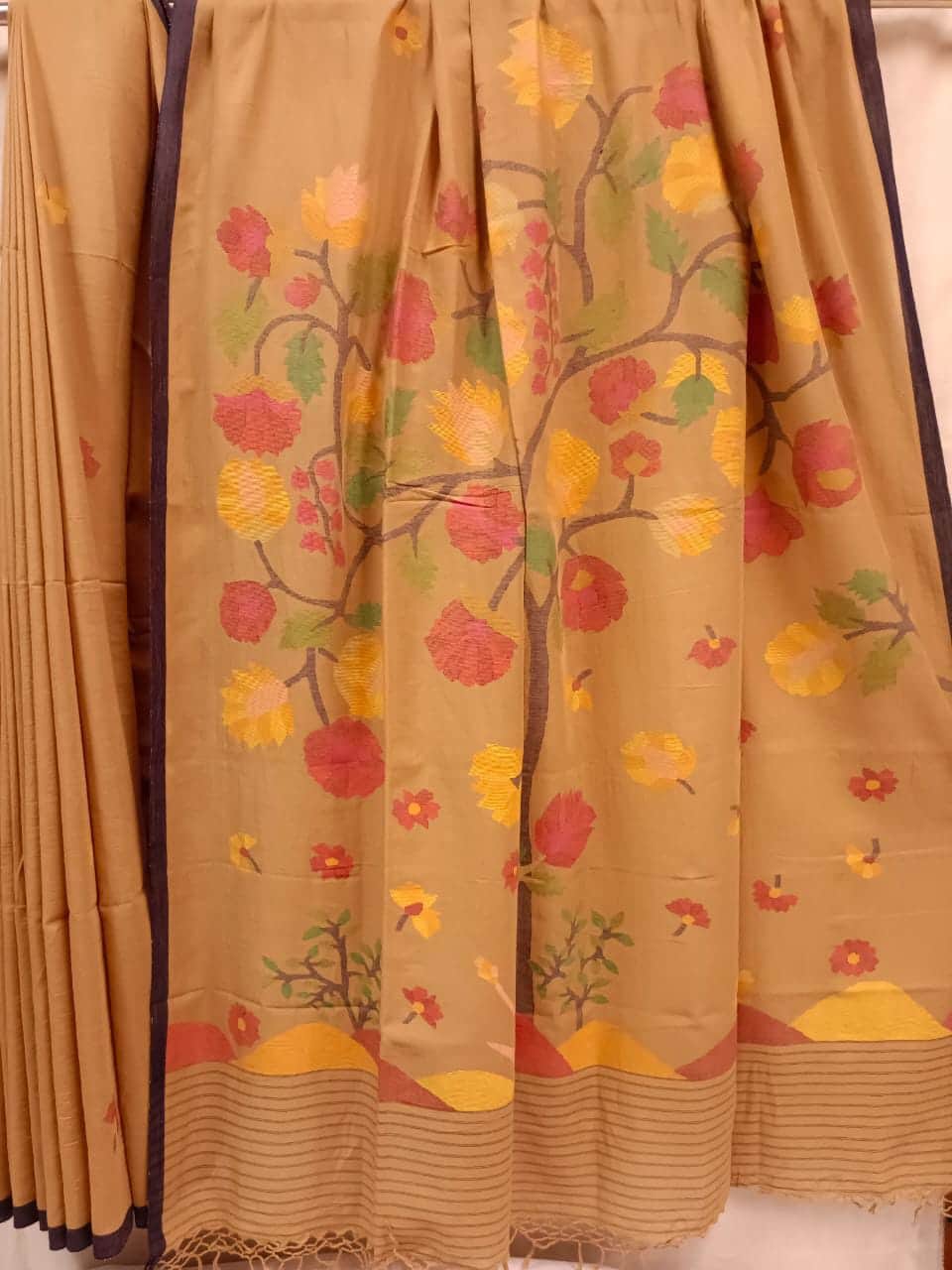 Handwoven Jamdani Sarees by Balaram Saha – Beige & Multicolored Cotton