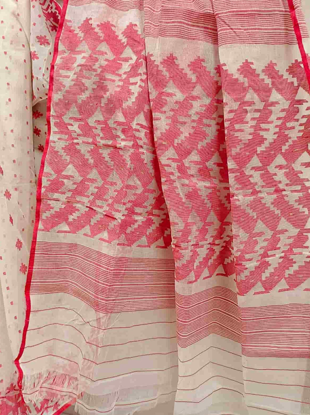 White & Red Cotton Bangladeshi Dhakai Jamdani Saree Balaram Saha