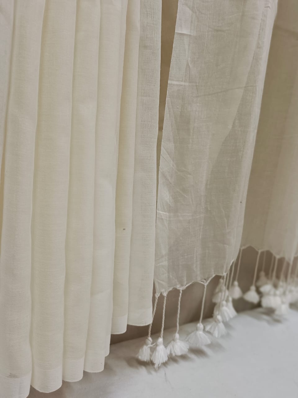Off White Handloom Soft Cotton Saree Balaram Saha