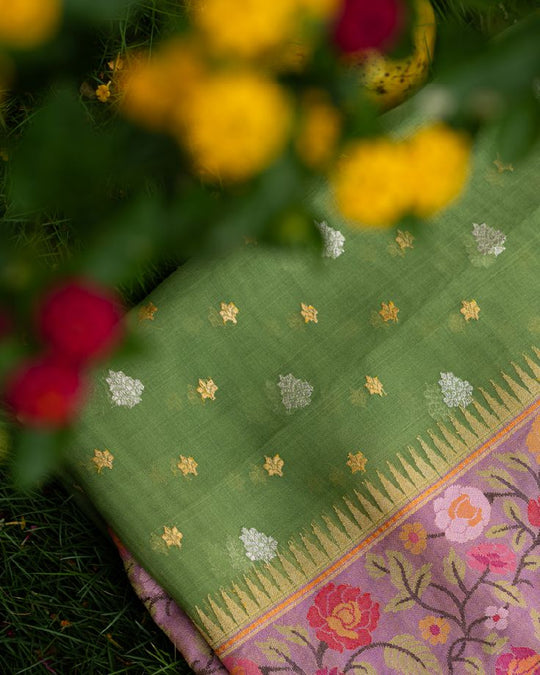 The Lost Radiance of Rajbaris: How Balaram Saha’s Zari-Bordered Jamdani Sarees Revive Royal Bengal Elegance