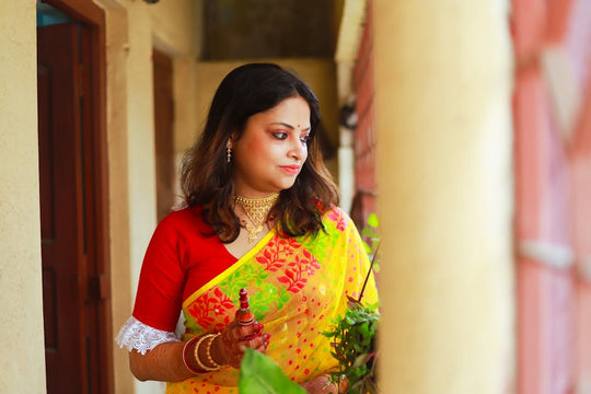 How to Identify Authentic Dhakai Saree: Tips from the Experts