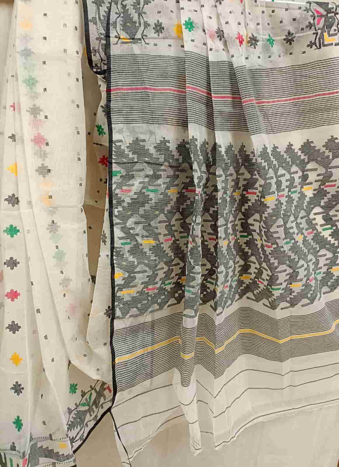 Off-White & Multicolour Traditional Bangladesh Cotton Jamdani saree Balaram Saha