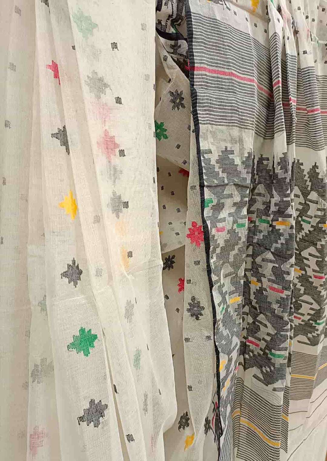 Off-White & Multicolour Traditional Bangladesh Cotton Jamdani saree Balaram Saha