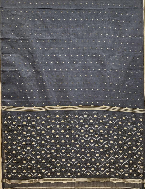 Elevate Your Wardrobe: Black & Beige Cotton Jamdani Saree by Balaram Saha Balaram Saha