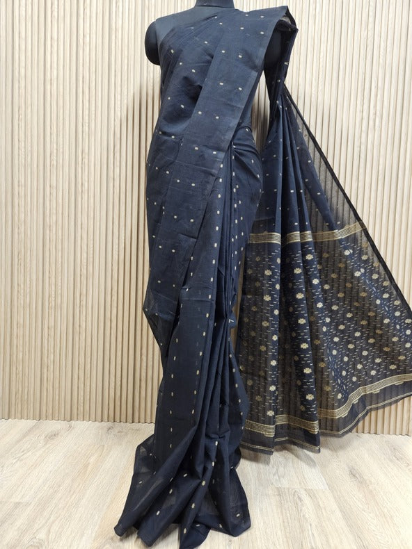 Elevate Your Wardrobe: Black & Beige Cotton Jamdani Saree by Balaram Saha Balaram Saha