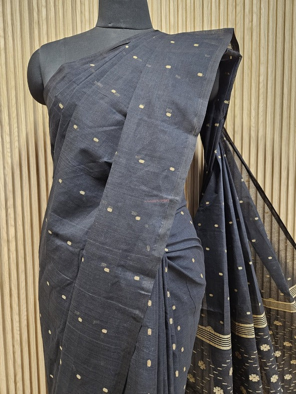 Elevate Your Wardrobe: Black & Beige Cotton Jamdani Saree by Balaram Saha Balaram Saha