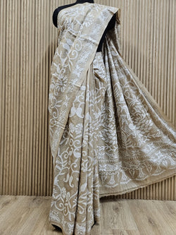 Luxurious Fusion: Cream & White Gachhi Tussar Kantha by Balaram Saha