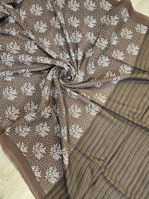 Brown & White Handloom Finest Mul Printed Cotton Saree Balaram Saha