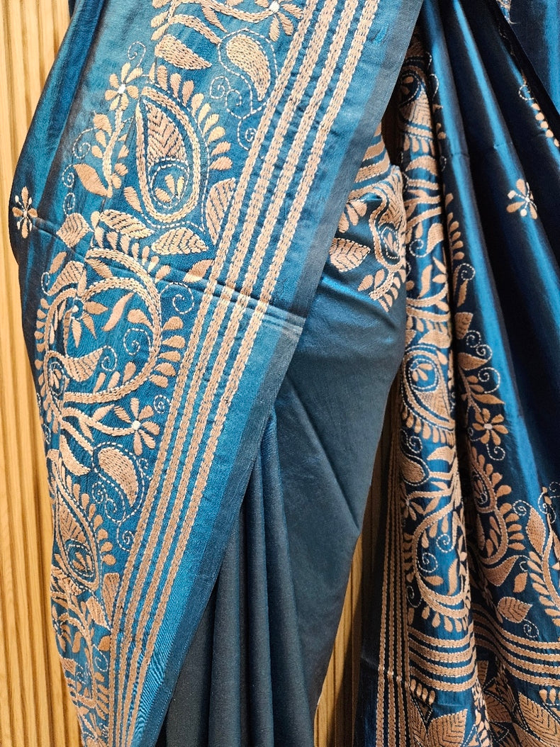 Balaram Saha’s Elegant Royal Blue Kantha Silk Saree – Handstitched Perfection Balaram Saha