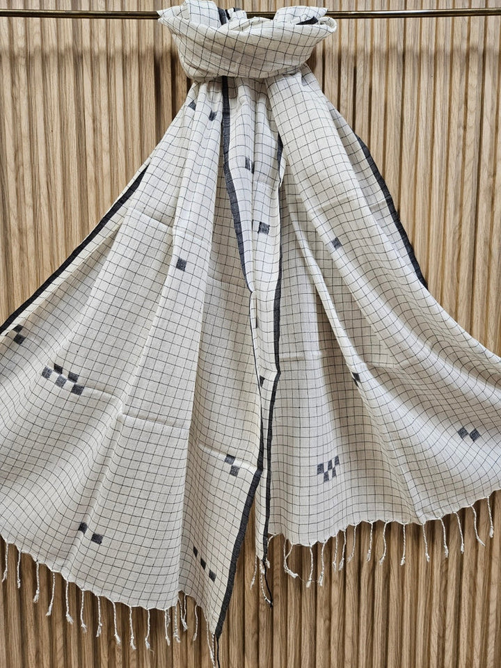Off-White & Black Handloom Handwoven Jamdani Stole Balaram Saha