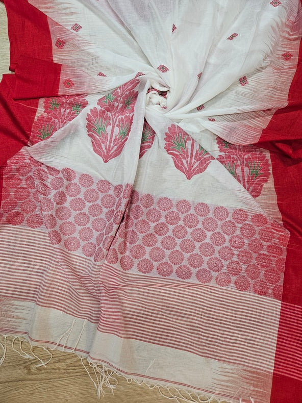 Off-White & Red Fine Handloom Cotton Saree With Red Contrast Border Balaram Saha
