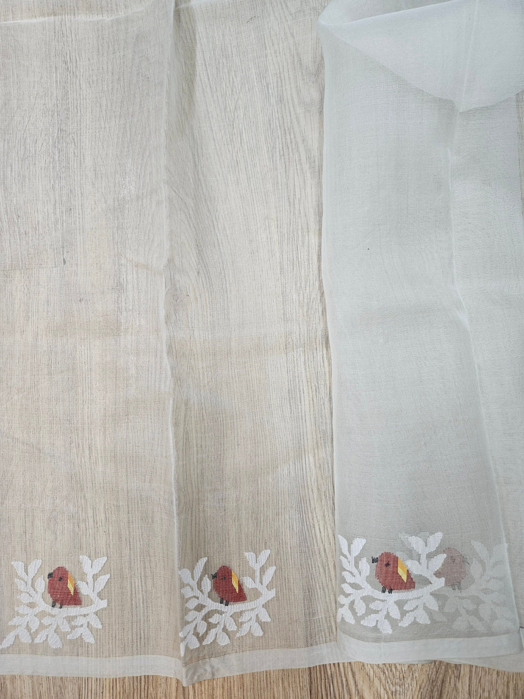 Handwoven Muslin Silk Jamdani Saree – Elegant Off-White with Bird Motifs Balaram Saha