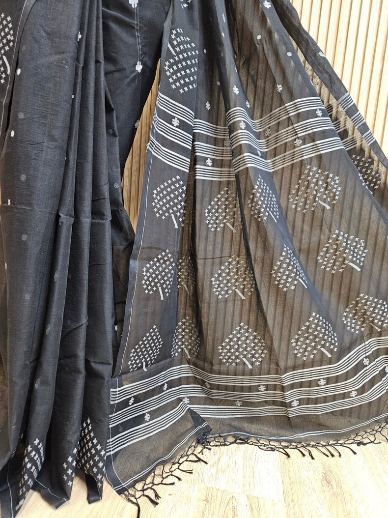 Black & White Traditional Handwoven Cotton Jamdani Saree with Leaf Motif Border Balaram Saha