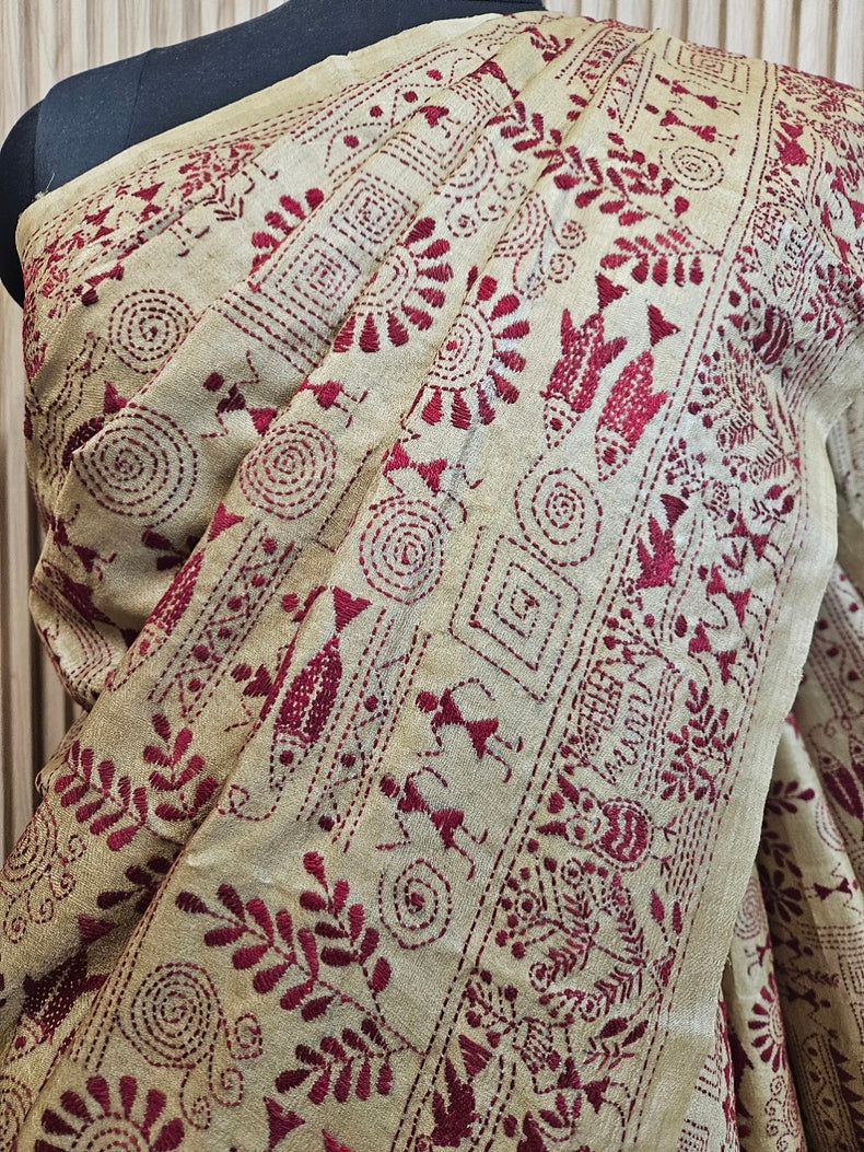Threads of Tradition: Balaram Saha's Black & White Tussar Handstitch Kantha Silk Saree Balaram Saha
