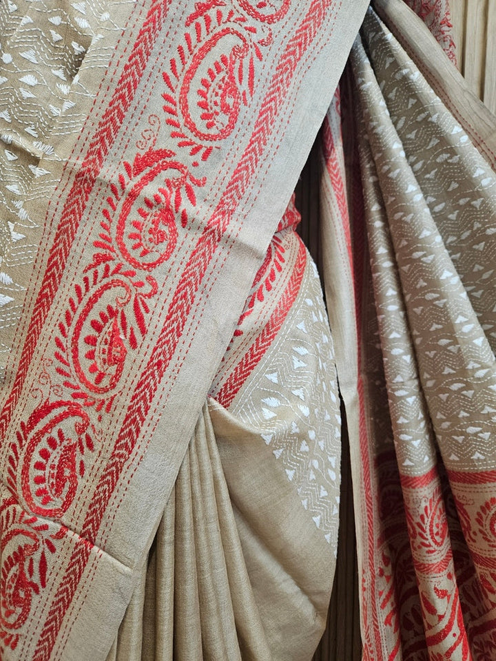 Sophisticated in Blue: Balaram Saha’s Masterpiece Kantha Tussar Silk Saree Balaram Saha