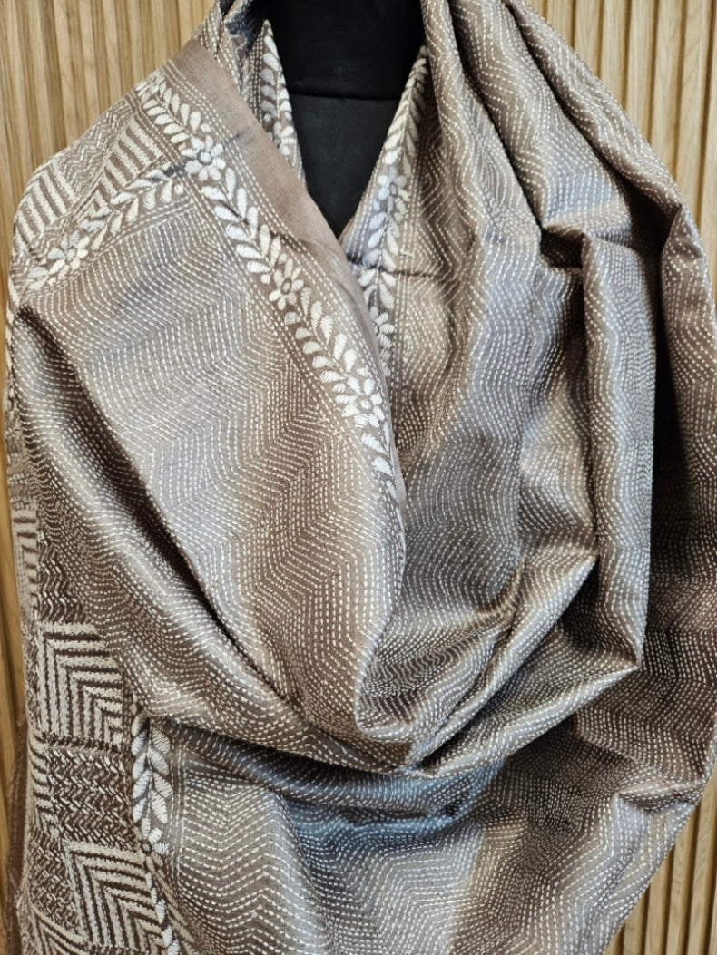 Brown & White Premium Tussar Silk HandStitch Kantha Dupatta Balaram Saha