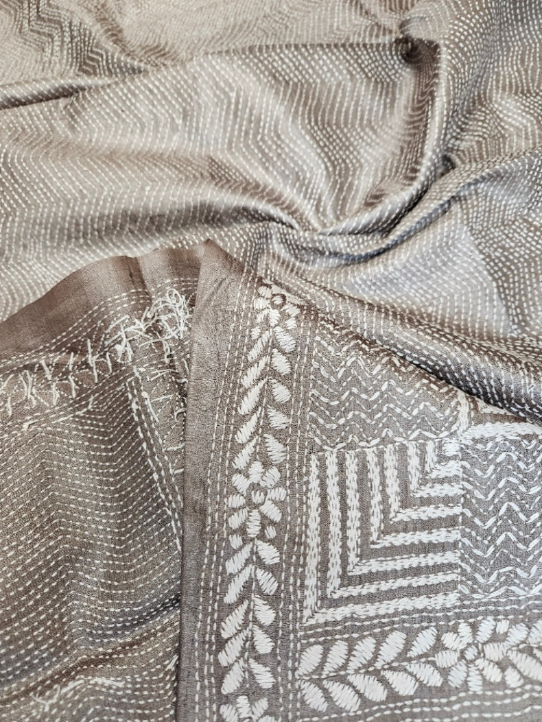 Brown & White Premium Tussar Silk HandStitch Kantha Dupatta Balaram Saha