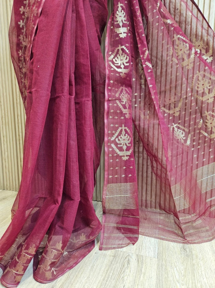 Experience Luxury Present By Balaram Saha : Maroon & Gold Handwoven Jamdani Saree Balaram Saha