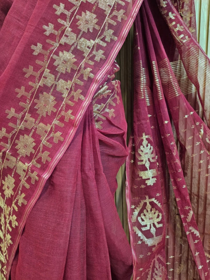 Experience Luxury Present By Balaram Saha : Maroon & Gold Handwoven Jamdani Saree Balaram Saha