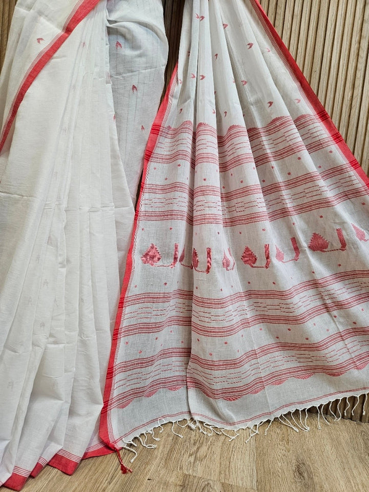 Off White &  Red Handwoven Handspun Fine Cotton Jamdani Saree Balaram Saha