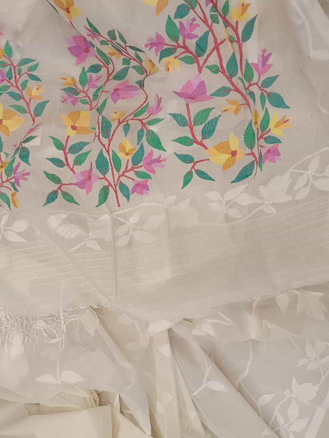 Off-White Fine Cotton Handloom Handwoven Dhakai Jamdani Saree With all Over White Colour Floral Woven on Body and Multicolour Floral Woven on Aanchal Blouse piece Included,