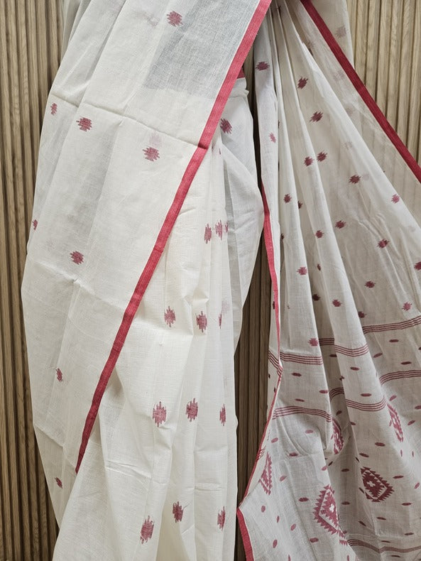 Balaram Saha Presents: Off-White & Red Handwoven Cotton Jamdani Saree -  (handloom saree, jamdani saree, jamdani sarees, cotton jamdani saree, jamdani cotton saree, handloom cotton saree, balaram saha online, jamdani saree online, soft jamdani saree, dhakai jamdani saree, dhakai jamdani saree, Jamdani Border Saree, handloom saree, balaram saha saree, balaram saha gariahat)

www.instagram.com