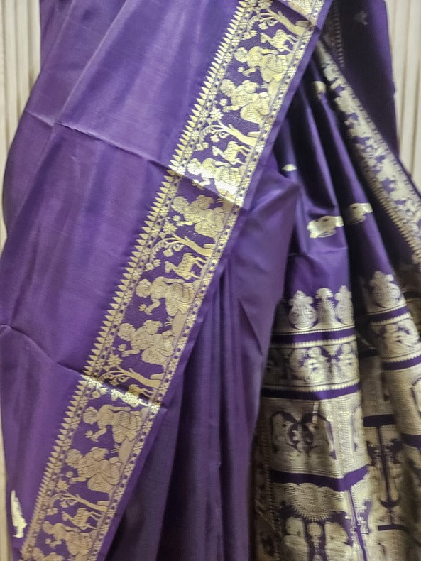 Dark Purple & Beige Handloom Pure Katan Silk Baluchuri Saree Balaram Saha

https://www.istockphoto.com/