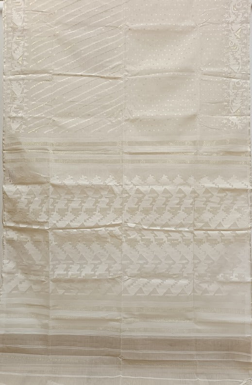 Embrace Elegance: Bangladesh Dhakai White On White & Gold Handwoven Cotton Jamdani Saree  (handloom saree, jamdani saree, jamdani sarees, cotton jamdani saree, jamdani cotton saree, handloom cotton saree, balaram saha online, jamdani saree online, soft jamdani saree, dhakai jamdani saree, dhakai jamdani sarees, Jamdani Border Saree, balaram saha handloom saree store photos)