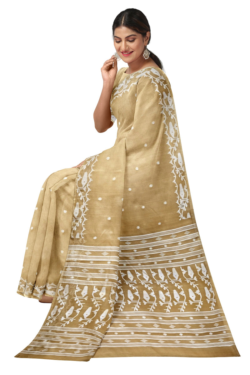 Springtime Chic: Light Biege White Muslin Silk Jamdani Saree by Balaram Saha Balaram Saha