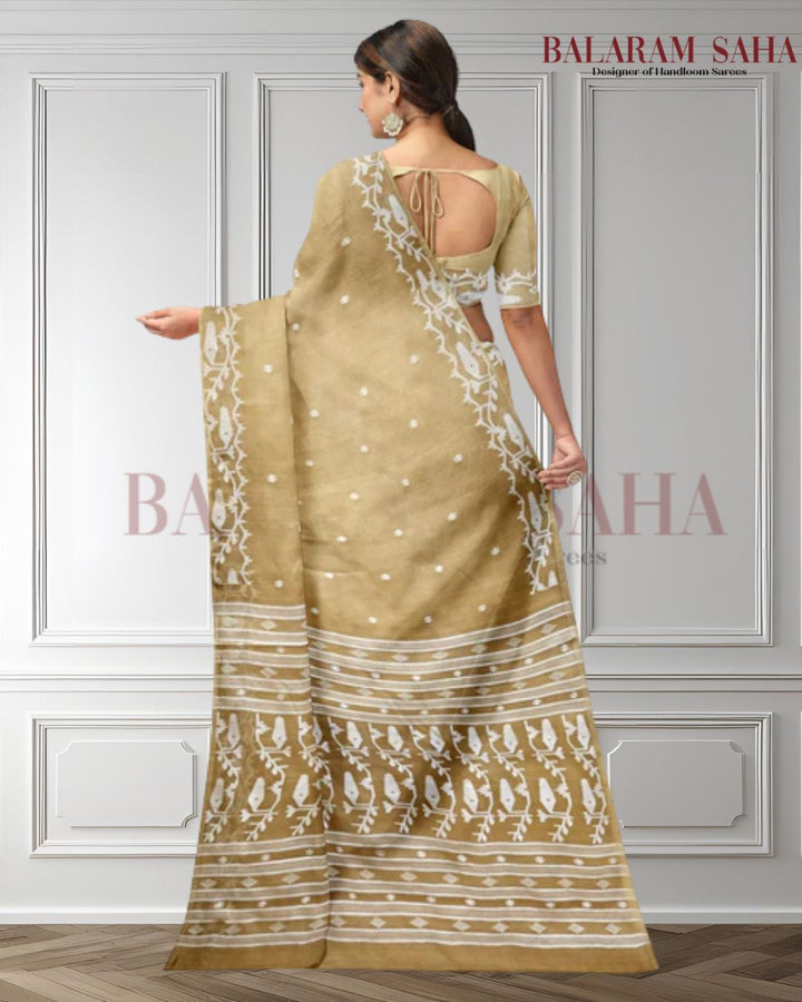 Springtime Chic: Light Biege White Muslin Silk Jamdani Saree by Balaram Saha Balaram Saha