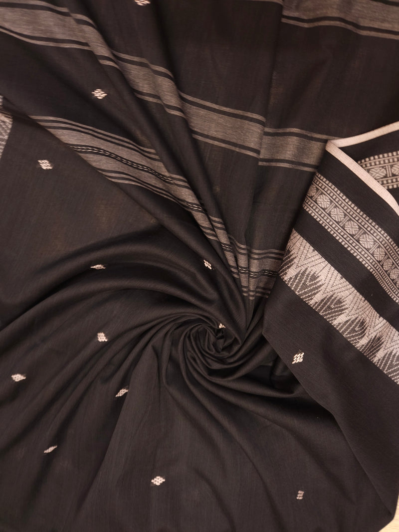 Balaram Saha : Black & Grey Dhonekali Cotton Saree (handloom saree, cotton saree, handloom cotton saree, balaram saha online, handloom sarees, balaram saha handloom saree store photos, balaram saha handloom saree store, cotton handloom saree, bengal handloom sarees, pure cotton, cotton saree for women, dhonekali, cotton saree online, dhonekali sarees)   https://in.pinterest.com/