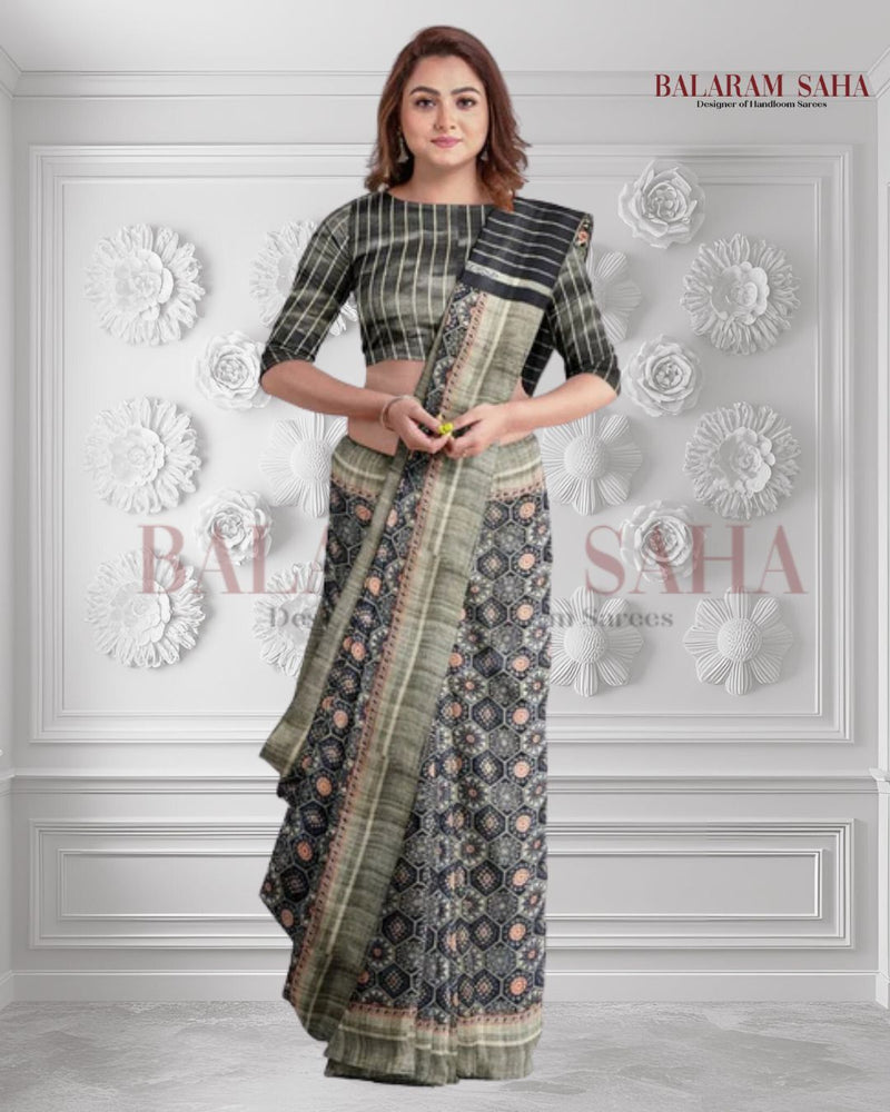 Black Handloom Ghichha Tussar Printed Silk Saree by Balaram Saha - (handloom saree, silk saree, handloom silk saree, balaram saha online, silk sarees, silk handloom saree, bengal handloom sarees, pure silk, silk saree online, tussar silk saree, tussar silk, bengali silk saree)
