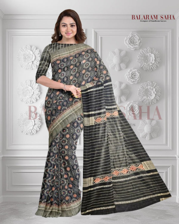 Black Handloom Ghichha Tussar Printed Silk Saree by Balaram Saha - (handloom saree, silk saree, handloom silk saree, balaram saha online, silk sarees, silk handloom saree, bengal handloom sarees, pure silk, silk saree online, tussar silk saree, tussar silk, bengali silk saree)
