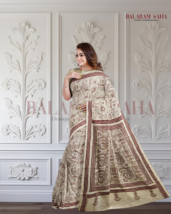 Luxurious Fusion: Cream & Maroon Gachhi Tussar Kantha by Balaram Saha Balaram Saha