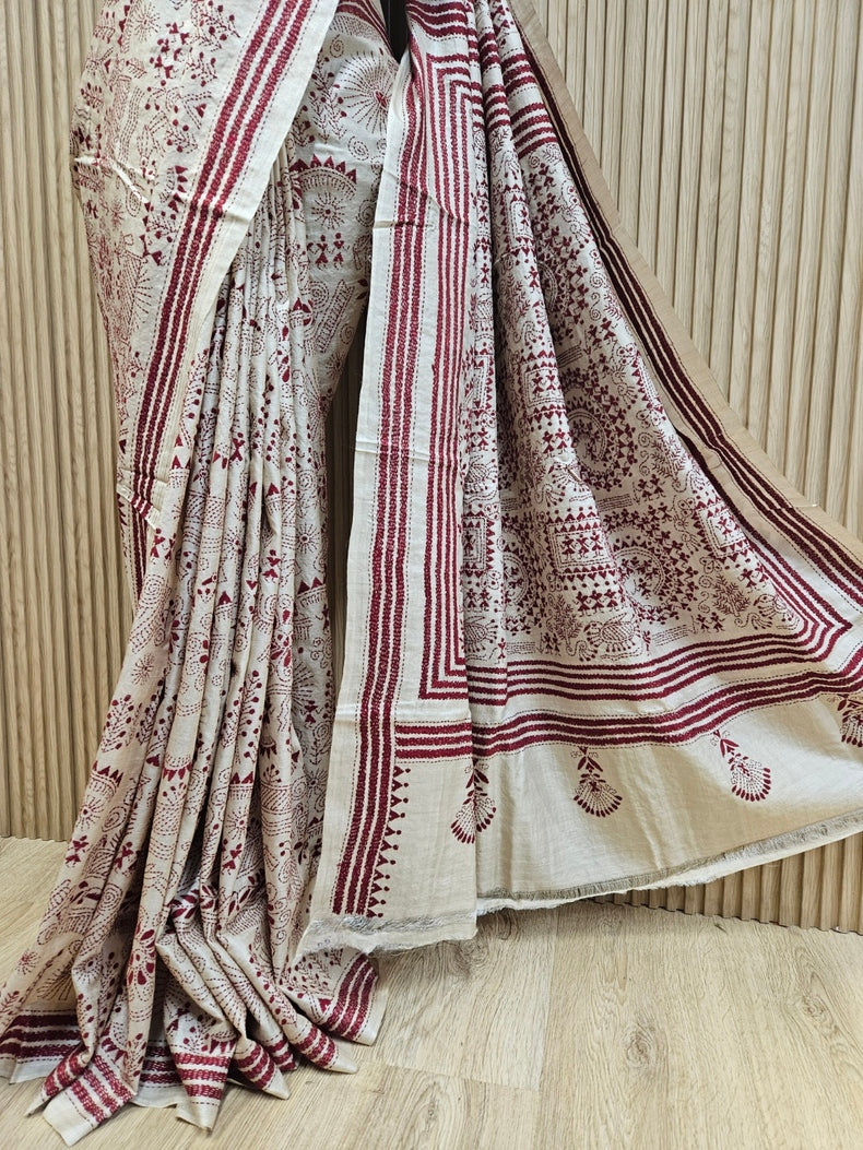 Luxurious Fusion: Cream & White Gachhi Tussar Kantha by Balaram Saha Balaram Saha