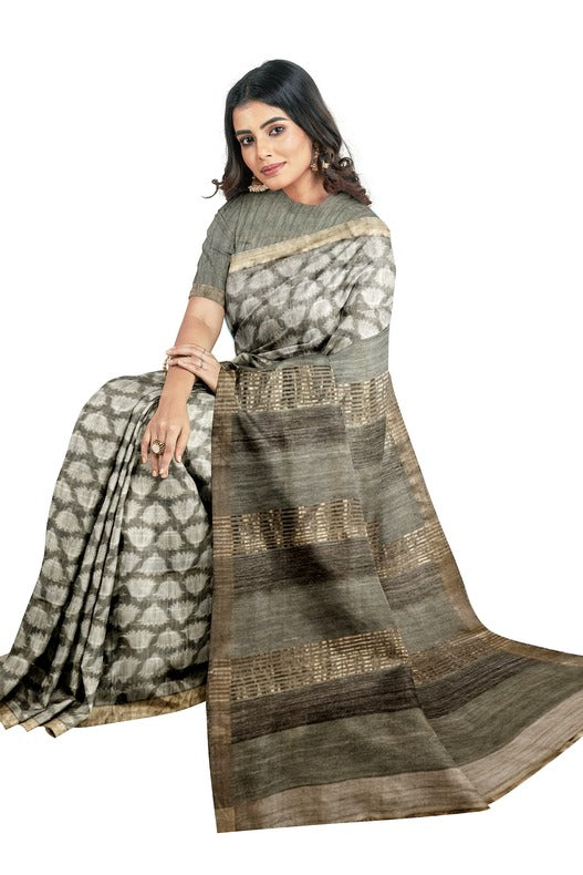 Elevate Your Look: Dark Green Handloom Tussar Silk Saree by Balaram Saha Balaram Saha