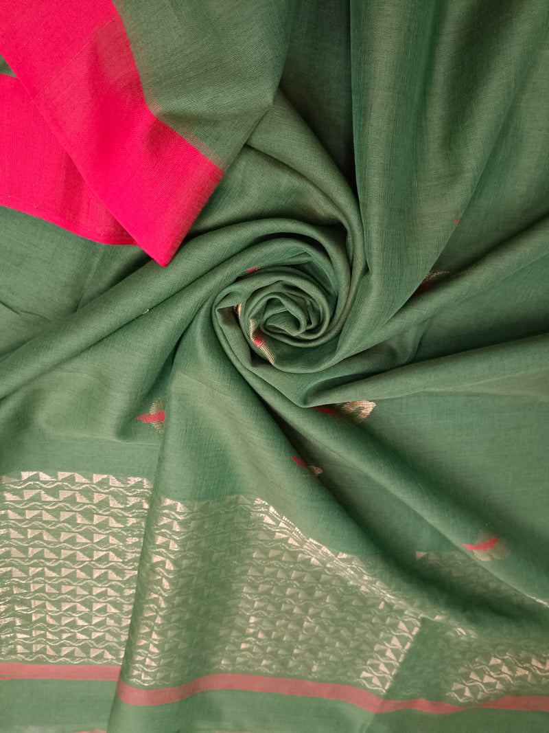 Green Soft & Fine Handloom Cotton Saree With Red Border Of Balaram Saha (handloom saree, cotton saree, handloom cotton saree, balaram saha online, handloom sarees, balaram saha handloom saree store photos, balaram saha handloom saree store, cotton handloom saree, bengal handloom sarees, pure cotton, Zari border, handloom cotton saree with zari border, soft cotton saree with zari border, cotton saree for women, cotton saree online)  https://www.rebelmouse.com/