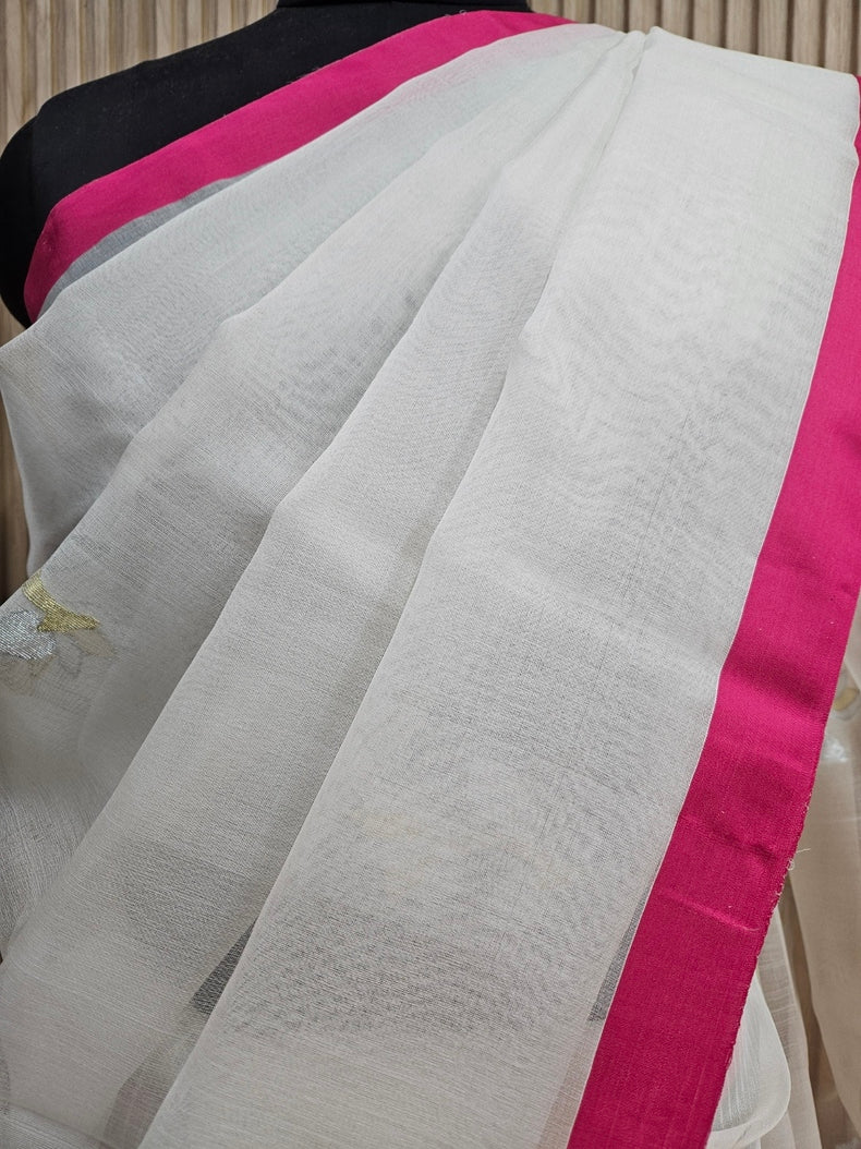 Off-White & Pink Handwoven Muslin Silk Jamdani Saree With Pink Contrast Plain Border Balaram Saha