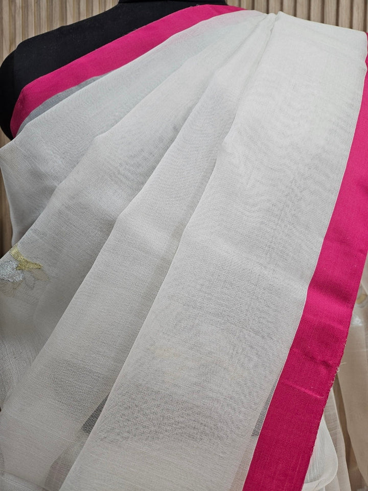 Off-White & Pink Handwoven Muslin Silk Jamdani Saree With Pink Contrast Plain Border Balaram Saha