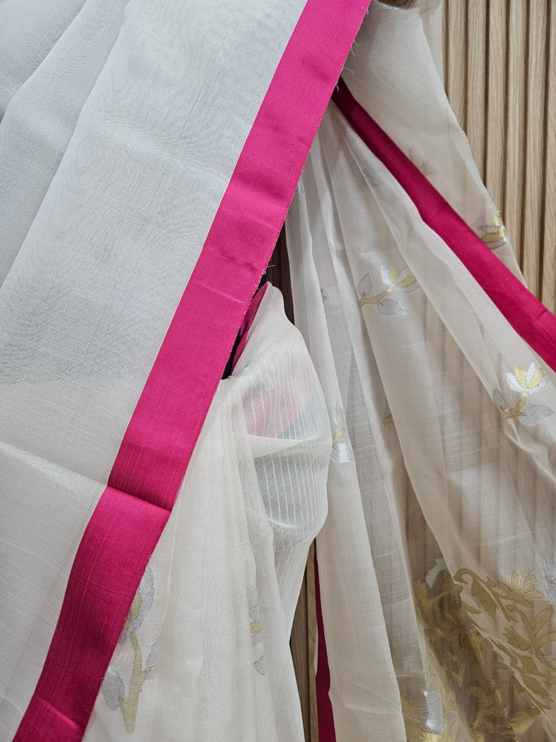 Off-White & Pink Handwoven Muslin Silk Jamdani Saree With Pink Contrast Plain Border Balaram Saha