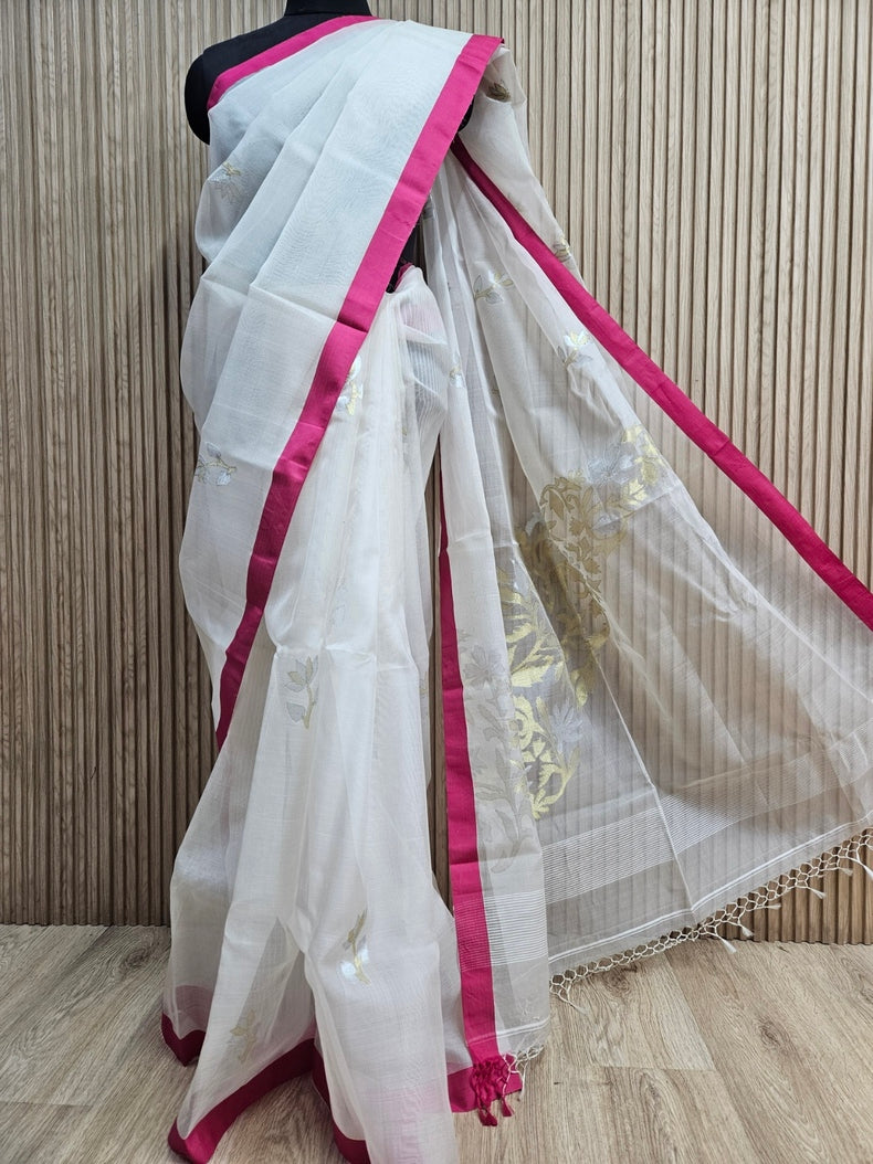 Off-White & Pink Handwoven Muslin Silk Jamdani Saree With Pink Contrast Plain Border Balaram Saha