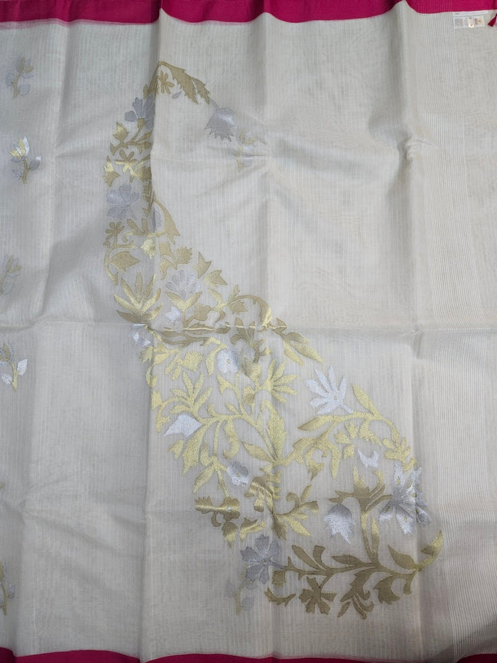 Off-White & Pink Handwoven Muslin Silk Jamdani Saree With Pink Contrast Plain Border Balaram Saha