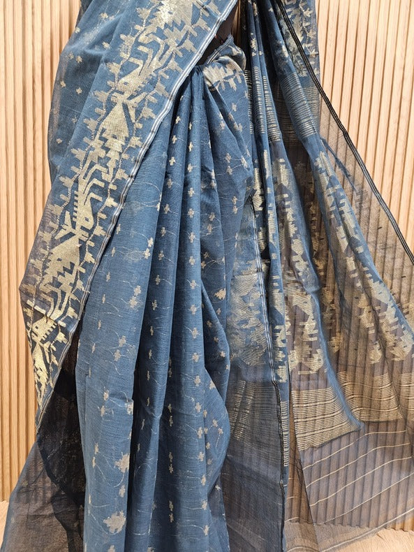 Balaram Saha's Bangladesh Dhakai White and Red traditional handwoven Soft Jamdani Saree Balaram Saha