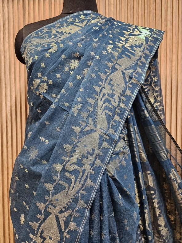 Balaram Saha's Bangladesh Dhakai White and Red traditional handwoven Soft Jamdani Saree Balaram Saha