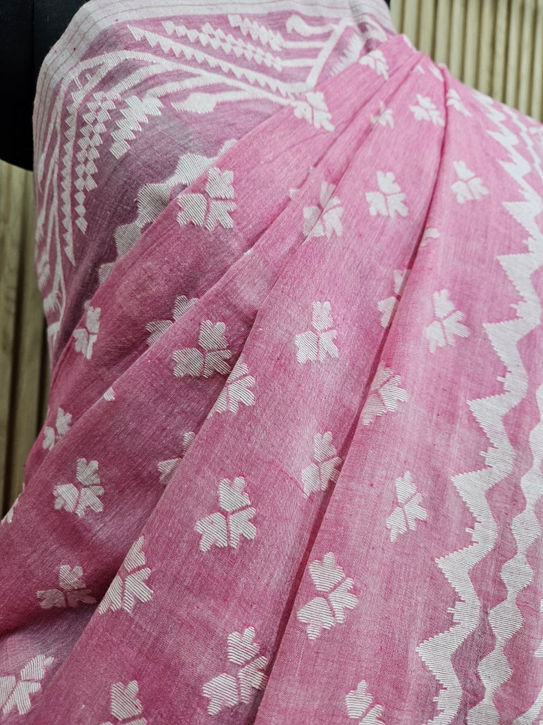 Onion Pink & White Handspun Cotton Handwoven Jamdani Saree – Masterpiece by Expert Weaver Balaram Saha

www.instagram.com