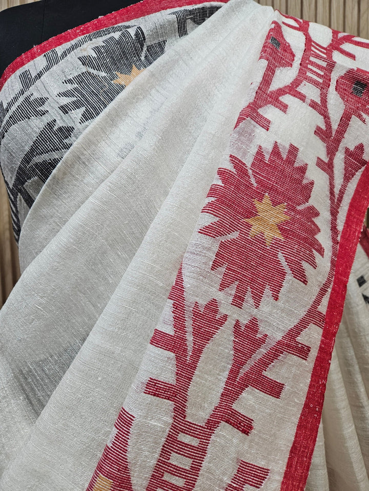 Elevate Your Ethnic Wardrobe with This Exquisite Off-White Handloom Matka Silk Saree Balaram Saha