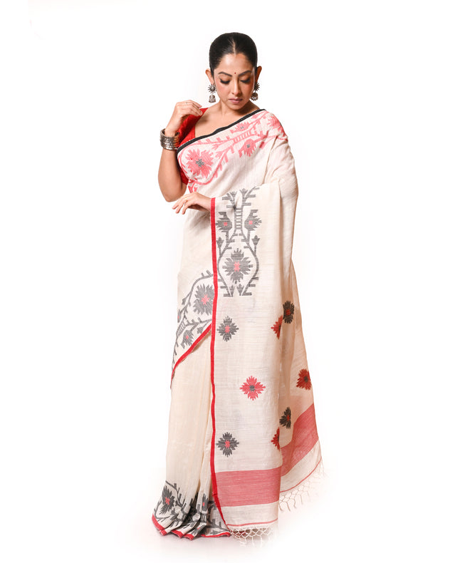 Elevate Your Ethnic Wardrobe with This Exquisite Off-White Handloom Matka Silk Saree Balaram Saha
