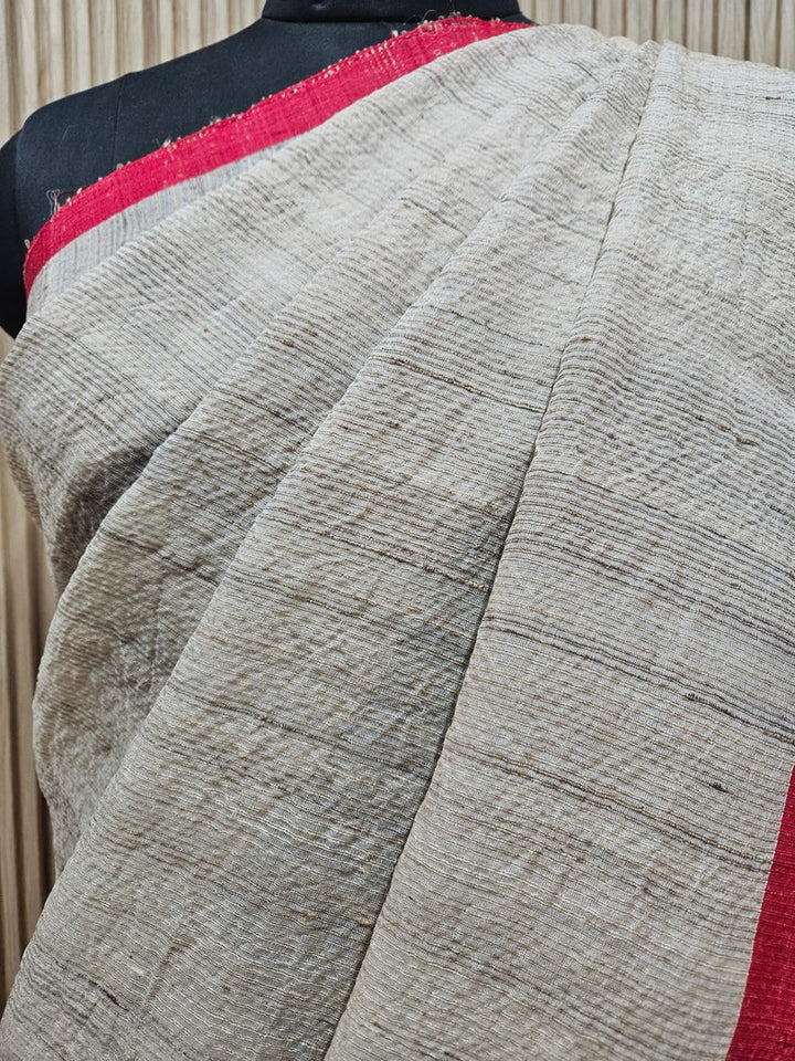 Off White & Red Handsloom Muslin Silk Saree With Jute Weave Balaram Saha