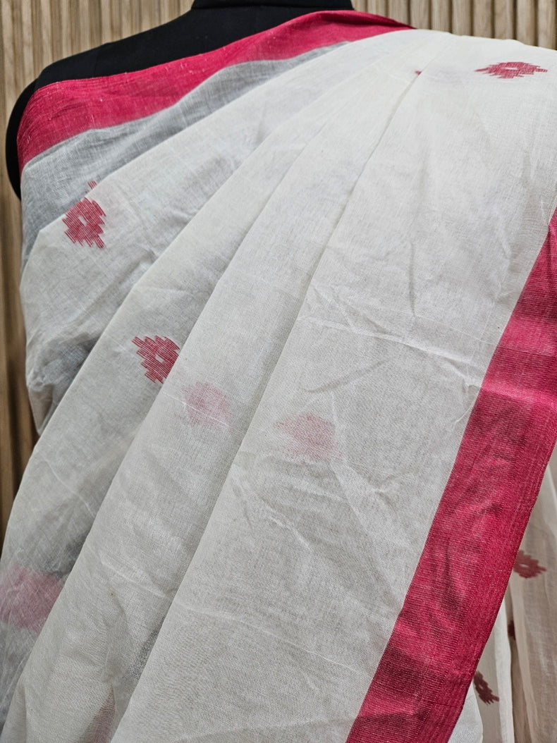 Off-White & Red Traditional Handwwoven Cotton Jamdani Saree Balaram Saha