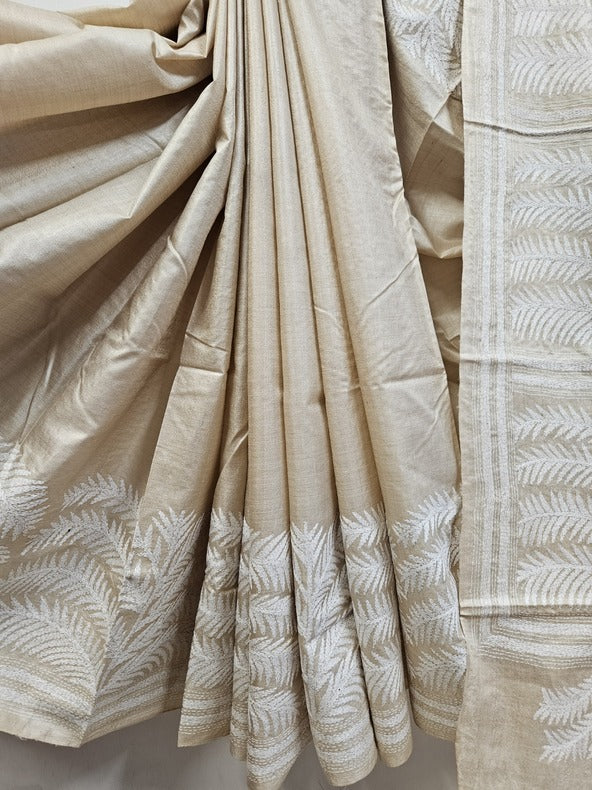 Cream Color Handloom Gachhi Tussar Saree with Handstitch by Balaram Saha Balaram Saha